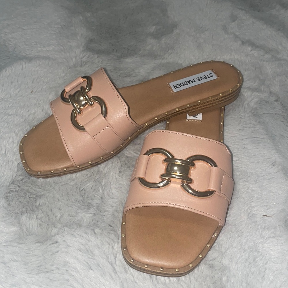 **sold*teve Madden sandals!